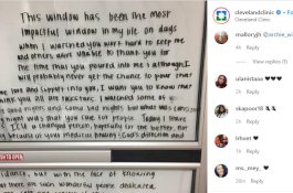 Ditulis di Jendela Kaca Ruang Isolasi, Ini Pesan Mengharukan Pasien yang Sembuh dari Covid-19