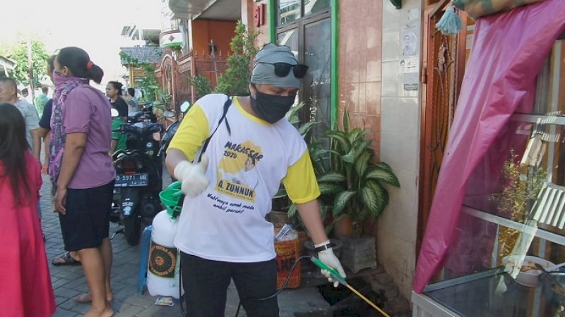 Corona Kian Mengkhawatirkan, Tim Zunnun Peduli Semprotkan Disinfektan di 4 Kecamatan
