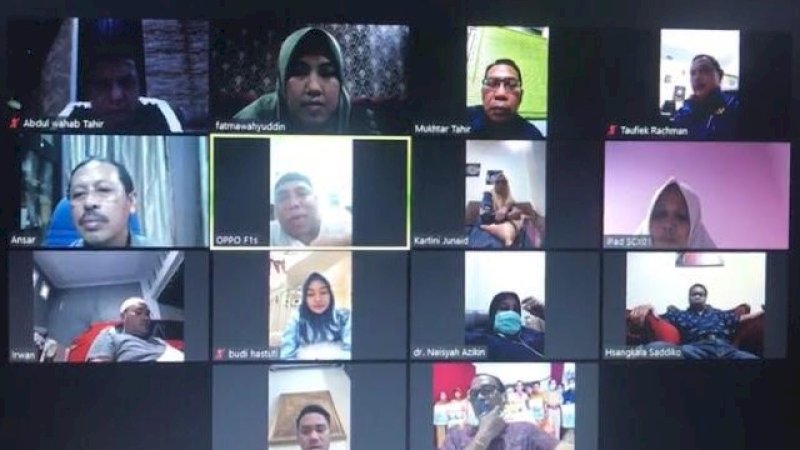 Laporan ke DPRD Lewat Rapat Jarak Jauh, Pemkot Makassar Masifkan Penyemprotan Disinfektan