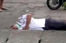 Satpam Bermasker Tergeletak di Jalan, Ketika Dibawa ke Rumah Sakit Dia Bilang Begini