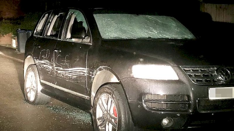 Mobil Helen Crouch yang dirusak orang tak dikenal.