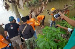 Jasad Perempuan Terbungkus Karung Hanyut di Pinrang, Ada Tato 