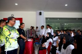 Gubernur Tinjau Tes SKD CPNS Pemkot Makassar