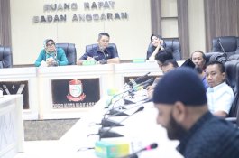 Komisi A DPRD Makassar RDP dengan Asosiasi THM