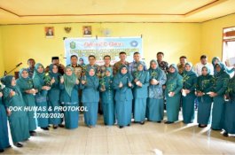 Ketua TP PKK Takalar Beri Bantuan Bibit