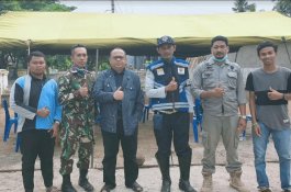 Bareng Sopir, Mantan Kadis Kesehatan Jeneponto Pantau Posko Covid-19 di Batas Kabupaten