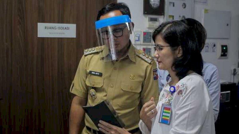 Wali Kota Bogor, Bima Arya (kiri)