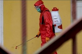 Kacamatayyamo Kirim 12 Ribu Liter Disinfektan ke 2.000 Masjid dan 136 Desa-Kelurahan di Bulukumba