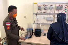 Bupati Bantaeng Tinjau Pusat Pembuatan Face Shield di Kampus AKOM