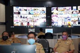 Rapat Melalui Video Conference, Bupati Barru Dengar Pengarahan Mendagri dan KPK