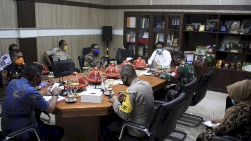 Pemkab Barru Upayakan Semua Warga Dapat Masker Gratis