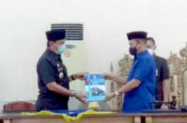 Rapat Paripurna LKPj; Bupati dan Ketua DPRD Wajo Hadir Langsung, Legislator dan Kadis Lewat Video