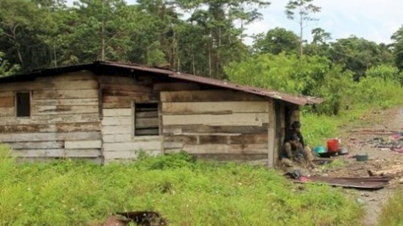 Rumah Ivan Sambon yang dijadikan tempat persembunyian anggota KKSB.