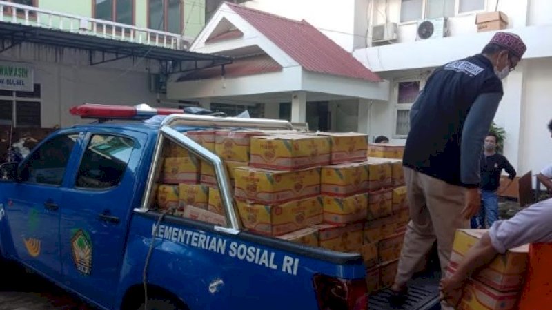 Dinsos Sulsel Distribusikan Bantuan Pangan ke Wilayah Zona Merah