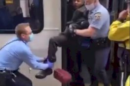 Tidak Kenakan Masker, Pria Berkepala Pelontos Diseret dengan Kejam Keluar dari Bus