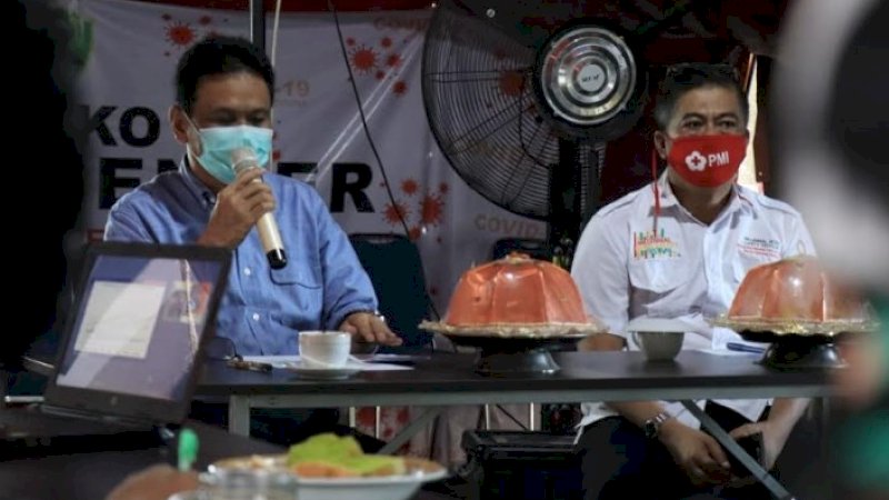 Bupati Barru, Suardi Saleh (kiri) bersama Sekda Abustan.