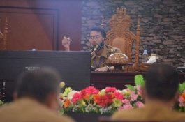 Perputaran Ekonomi Melambat akibat Corona, Bupati Sinjai Lakukan Hal Ini