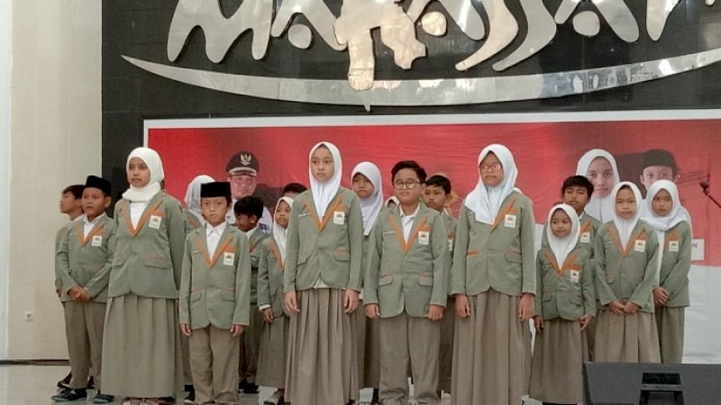 Siswa SD Islam Athirah dalam sebuah kesempatan.