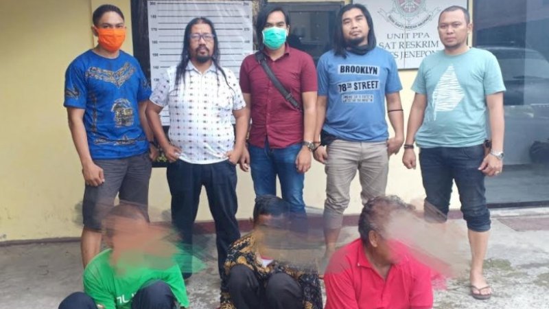 Tiga pelaku sabung ayam yang diamankan Polres Jeneponto.