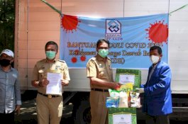 Pengurus KKDB Salurkan 350 Paket Sembako Lewat Pemkab Barru