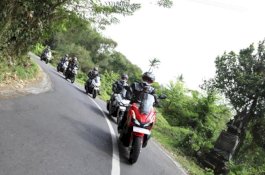 Selamat, Honda ADV150 Raih Rookie of The Year