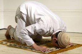 Panduan Lengkap Ramadan di Tengah Covid-19; dari Salat Jumat, Tarawih, hingga Idulfitri di Rumah
