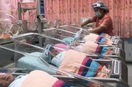 Ambulans Tak Kunjung Datang, Ibu Ini Beri Bayinya Nama Polisi yang Menolongnya