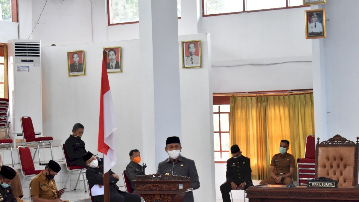 Bupati Serahkan Tiga Ranperda dan LKPj ke DPRD Takalar