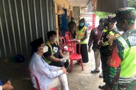 Andi Ansyari Mangkona Pantau Posko Penanganan Covid-19 di Perbatasan Soppeng-Barru