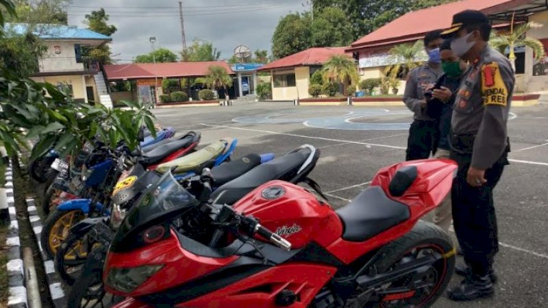 Polres Pangkep mengamankan puluhan sepeda motor.