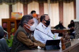 Jaga Stabilitas Bahan Pokok, Taufan Pawe Ajak Kepala Daerah Se-Sulsel Berbagi Info