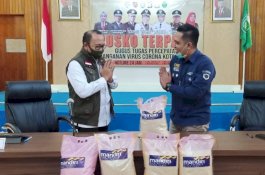 Bantu Pemkot Parepare Tangani Dampak Covid-19, Bank Mandiri Distribusikan Satu Ton Beras