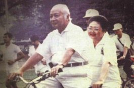 Beredar Kabar Ibu Tien Soeharto Tewas Ditembak Putranya 24 Tahun Silam, Ini Pengakuan Mbak Tutut