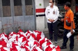 Presiden Jokowi Datangi Rumah Marbot Malam-Malam dan Beri Amplop Tebal, Ternyata Segini Isinya