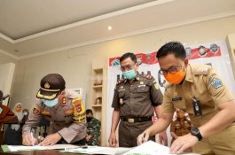 Bupati Bantaeng Teken MoU Refocusing Anggaran Dana Desa dengan APH