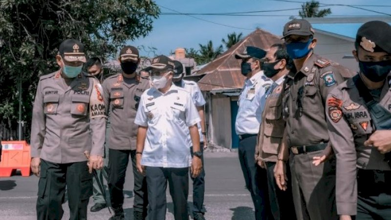 Kapolda Sulsel Irjen Pol Mas Guntur Laupe berkunjung ke Jeneponto, Rabu (6/5/2020).