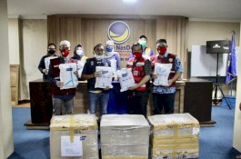 Lawan Covid-19, Nasdem Sulsel Sebar APD untuk Tenaga Medis