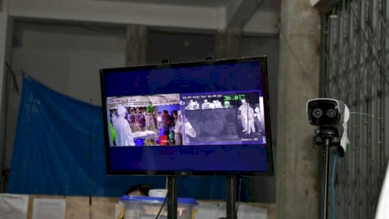Thermal scanner di pos perbatasan Tana Toraja dan Toraja Utara.