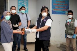 Lawan Corona, Satgas IDI Makassar dan FTI UMI Sebar APD ke Rumah Sakit