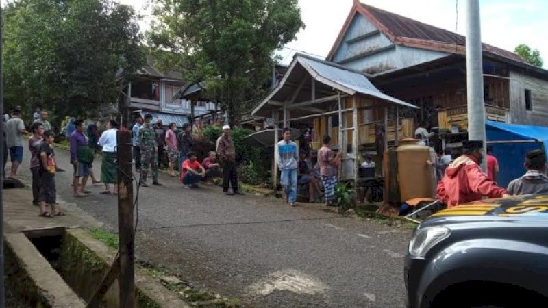 Dua dari Tiga Sandera di Bantaeng Dievakuasi dalam Kondisi Terluka, Satu yang Masih Remaja Selamat