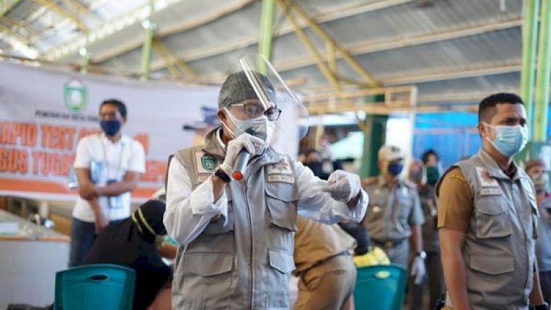 Tim Gugus Tugas Percepatan Penanganan Covid-19 Parepare menyasar pedagang di Pasar Senggol, Selasa (12/5/2020).