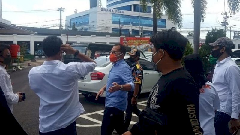 Mantan Wali Kota Makassar, Mohammad Ramdhan Pomanto, memenuhi panggilan sebagai saksi di Kejati Sulsel, Rabu (13/5/2020).