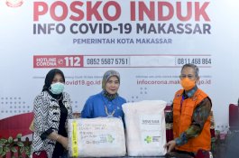 Lawan Corona, Aliyah Mustika Ilham Sebar APD ke 47 Puskesmas di Makassar