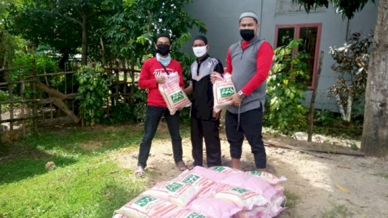 Wakil Gubernur Sulsel, Andi Sudirman Sulaiman mengirim tim khusus ke 10 kabupaten. Yaitu Takalar, Jeneponto, Bulukumba, Sinjai, Bone, Barru, Parepare, Pinrang, Soppeng, dan Wajo.