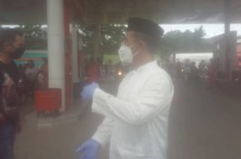 Usai Salurkan Paket Sembako, AAS Bagi-bagi BBM Gratis untuk 10 ribu Pengendara Bermotor