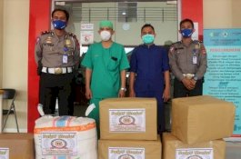 Baksos, Alumni Akpol 2003 Kortel Se-Indonesia Berbagi 200 Paket Sembako dan APD di Makassar