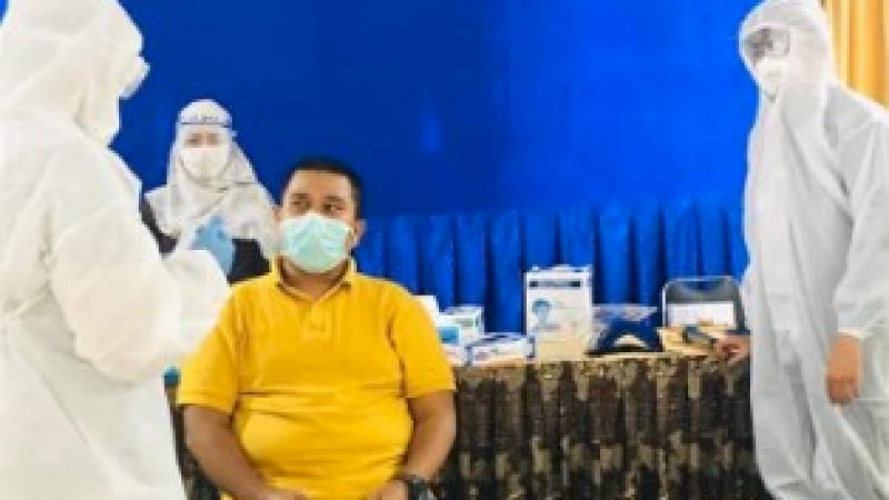  Unismuh Medical Center (UMC) Fakultas Kedokteran Unismuh Makassar bersama Perhimpunan Dokter Umum Indonesia (PDUI) Cabang Sulsel mengadakan pemeriksaan gratis tes swab Covid-19 untuk dokter umum di Sulawesi Selatan.