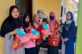 Dari Liestiaty Nurdin, DWP Unit MTsN Bantaeng Salurkan Sembako