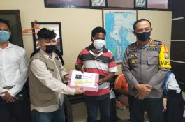 Kutuk Tindakan Bullying, None Beri Beasiswa Pendidikan untuk Rizal si Penjual Jalangkote