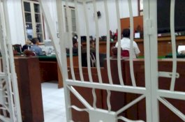 Ditunda ke Malam Hari, Sidang Lanjutan Kasus Fee 30 Persen Hanya Berlangsung Singkat